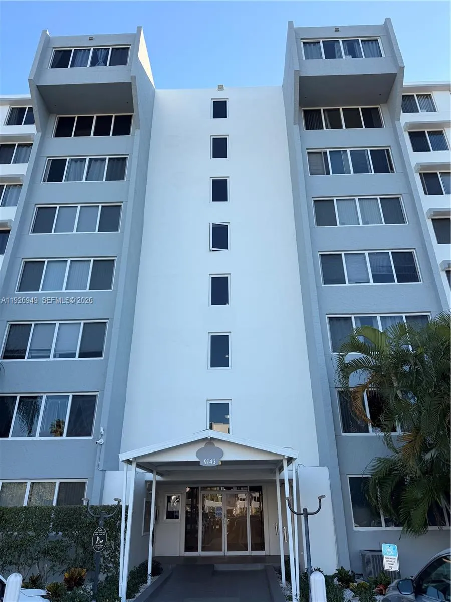 9143 Sw 77th Ave B304, Miami, Florida 33156, Miami, Florida 33156, 1 Bedroom Bedrooms, ,1 BathroomBathrooms,Residential Lease,For Rent,9143 Sw 77th Ave B304, Miami, Florida 33156,A11926949