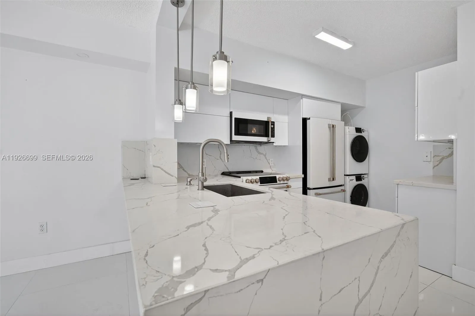5077 Nw 7th St 610, Miami, Florida 33126, Miami, Florida 33126, 1 Bedroom Bedrooms, ,1 BathroomBathrooms,Residential,For Sale,5077 Nw 7th St 610, Miami, Florida 33126,A11926699