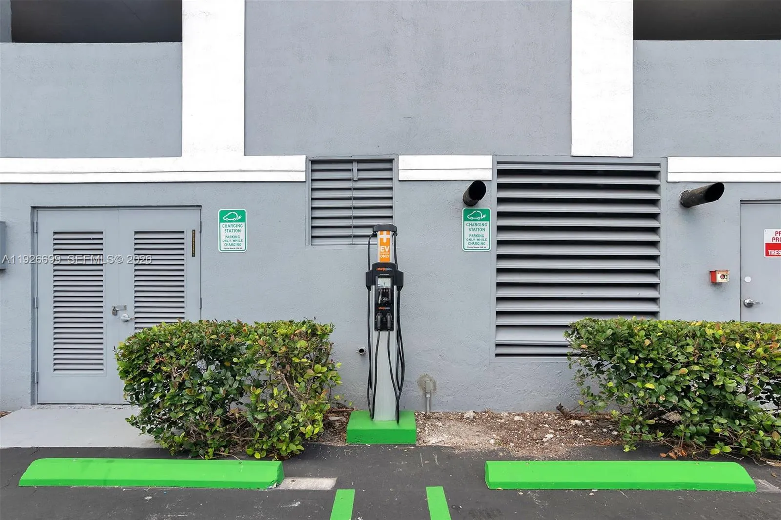 5077 Nw 7th St 610, Miami, Florida 33126, Miami, Florida 33126, 1 Bedroom Bedrooms, ,1 BathroomBathrooms,Residential,For Sale,5077 Nw 7th St 610, Miami, Florida 33126,A11926699