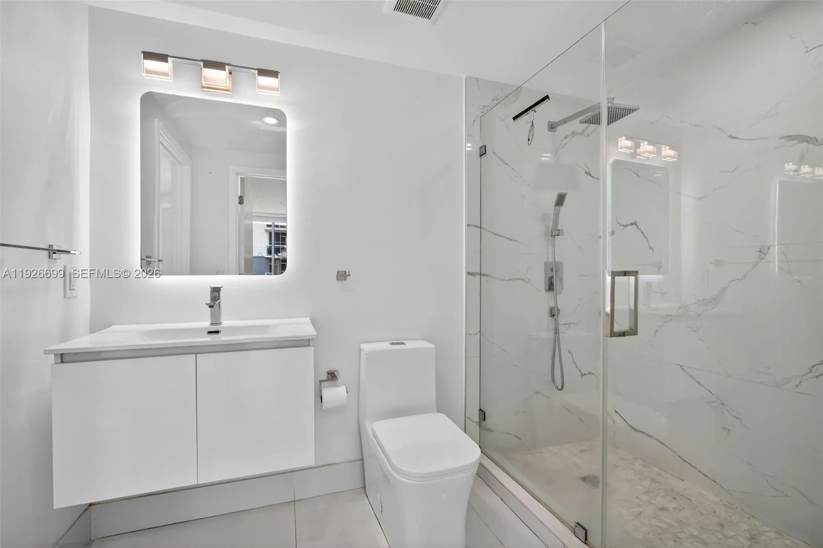 5077 Nw 7th St 610, Miami, Florida 33126, Miami, Florida 33126, 1 Bedroom Bedrooms, ,1 BathroomBathrooms,Residential,For Sale,5077 Nw 7th St 610, Miami, Florida 33126,A11926699