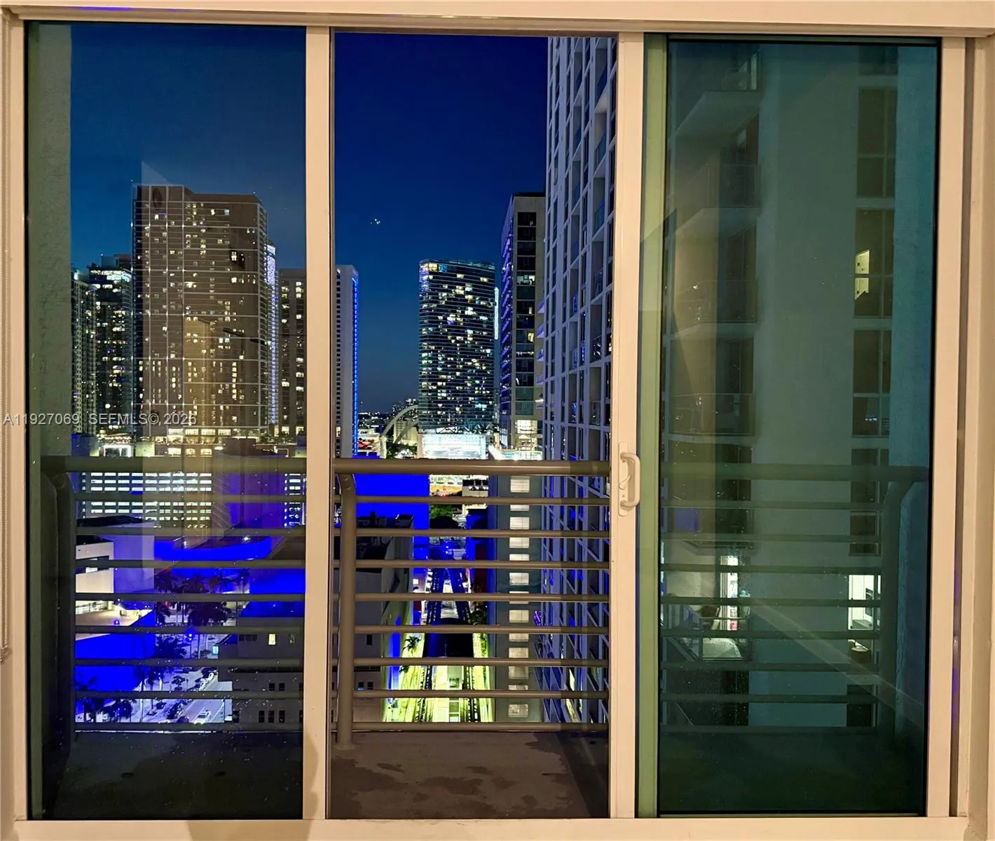 133 Ne 2nd Ave 1905, Miami, Florida 33132, Miami, Florida 33132, 1 Bedroom Bedrooms, ,1 BathroomBathrooms,Residential,For Sale,133 Ne 2nd Ave 1905, Miami, Florida 33132,A11927069