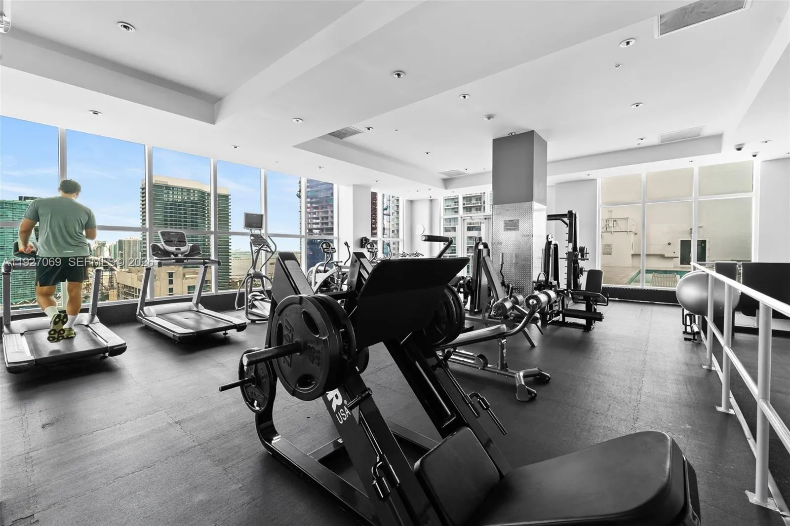 133 Ne 2nd Ave 1905, Miami, Florida 33132, Miami, Florida 33132, 1 Bedroom Bedrooms, ,1 BathroomBathrooms,Residential,For Sale,133 Ne 2nd Ave 1905, Miami, Florida 33132,A11927069