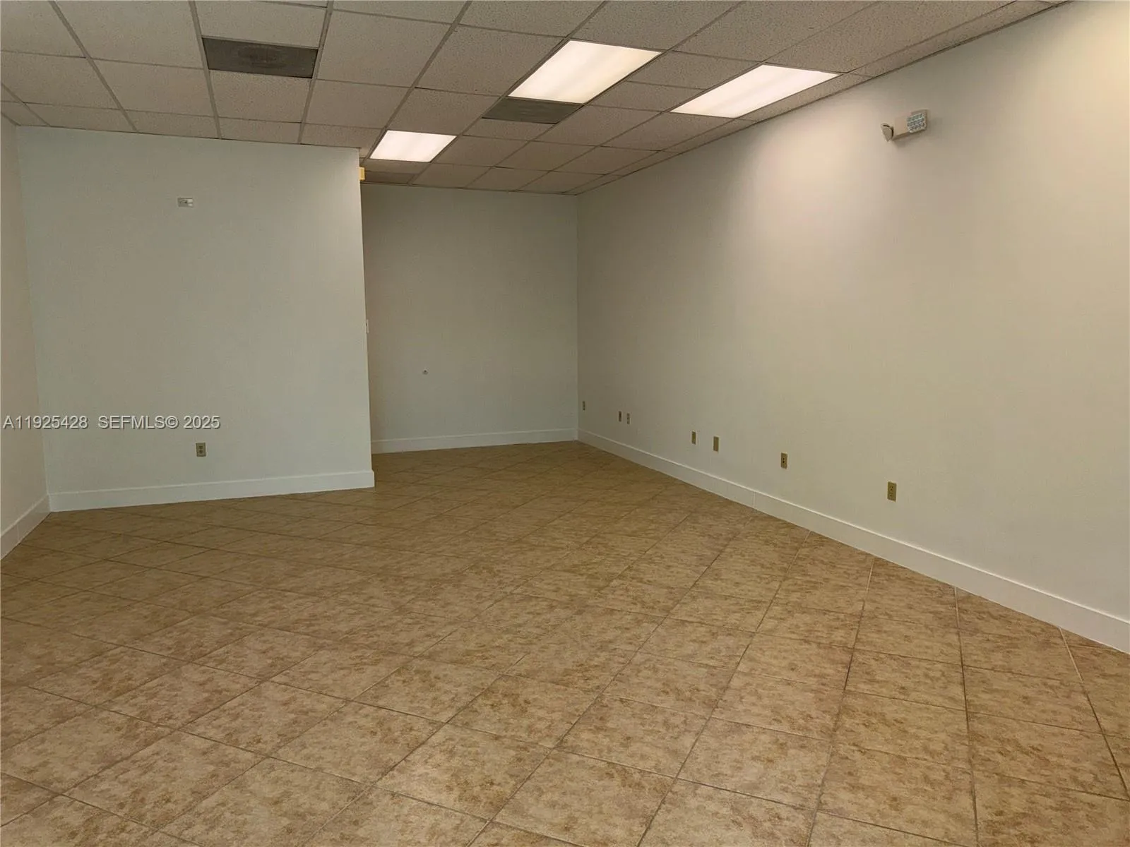 4005 Nw 114th Ave, Doral, Florida 33178, Doral, Florida 33178, ,Commercial Lease,For Rent,4005 Nw 114th Ave, Doral, Florida 33178,A11925428