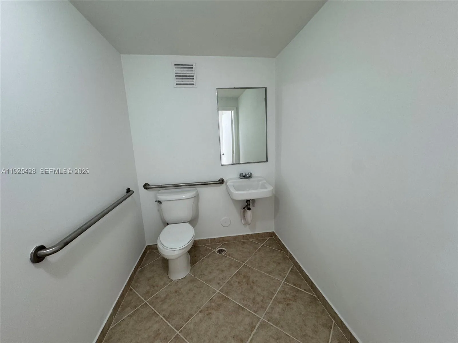 4005 Nw 114th Ave, Doral, Florida 33178, Doral, Florida 33178, ,Commercial Lease,For Rent,4005 Nw 114th Ave, Doral, Florida 33178,A11925428