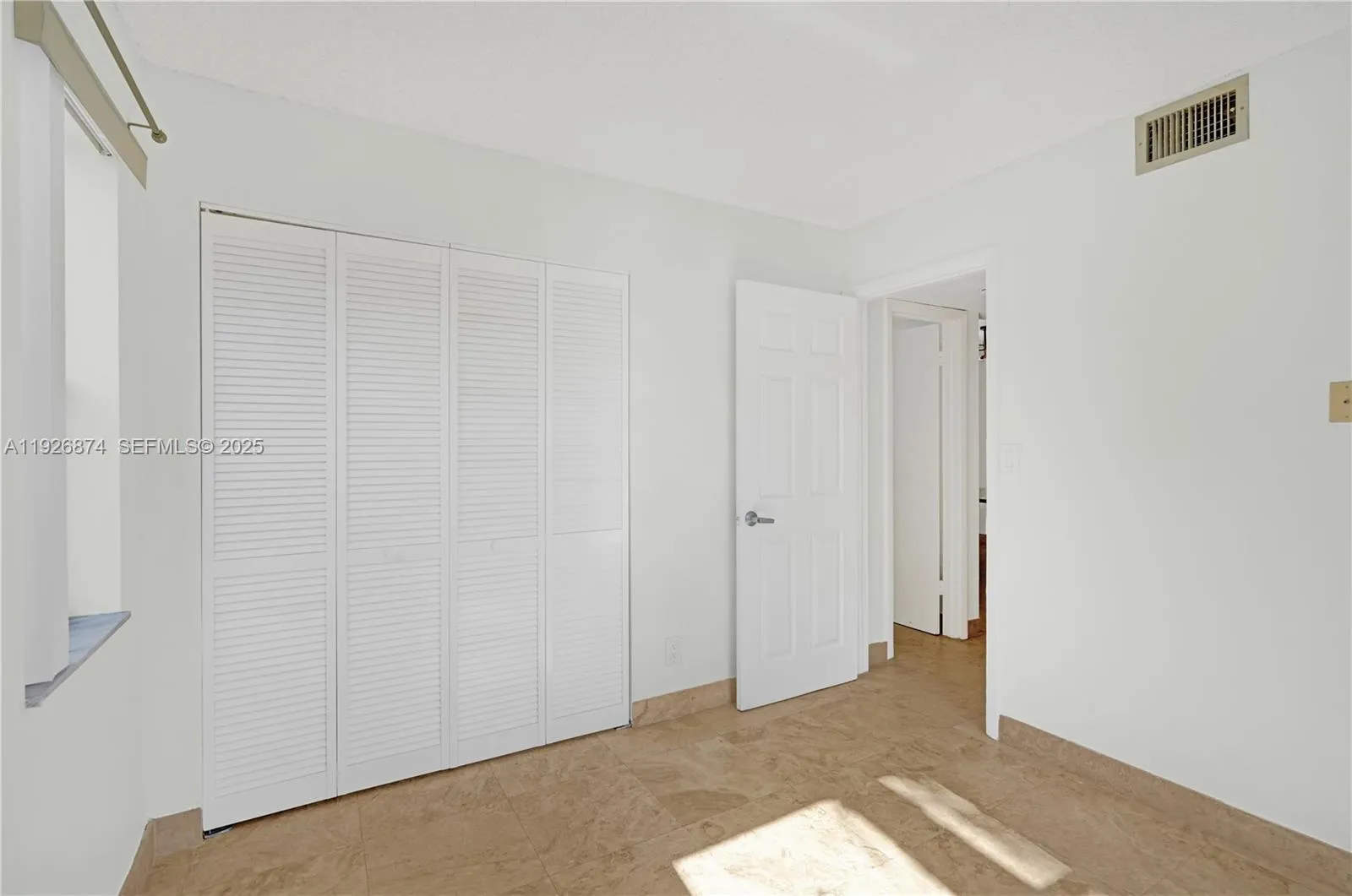 15801 W Waterside Circle 101, Sunrise, Florida 333, Sunrise, Florida 33326, 2 Bedrooms Bedrooms, ,2 BathroomsBathrooms,Residential,For Sale,15801 W Waterside Circle 101, Sunrise, Florida 333,A11926874