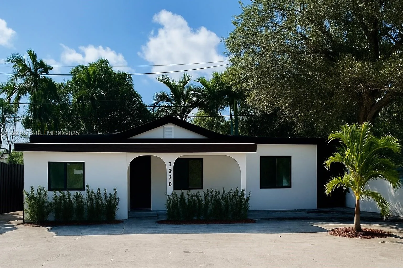 6790 Sw 25th Ter, Miami, Florida 33155, Miami, Florida 33155, 3 Bedrooms Bedrooms, ,2 BathroomsBathrooms,Residential,For Sale,6790 Sw 25th Ter, Miami, Florida 33155,A11921375
