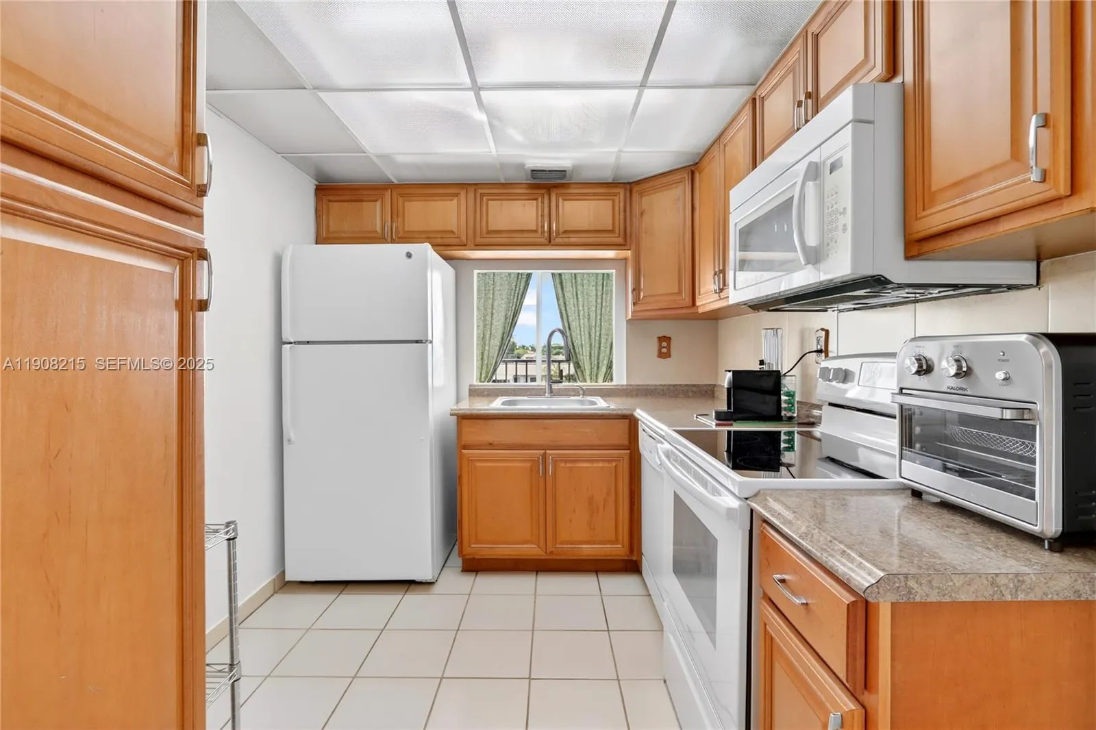 9401 Sw 4th St 301-6, Miami, Florida 33174, Miami, Florida 33174, 3 Bedrooms Bedrooms, ,2 BathroomsBathrooms,Residential,For Sale,9401 Sw 4th St 301-6, Miami, Florida 33174,A11908215