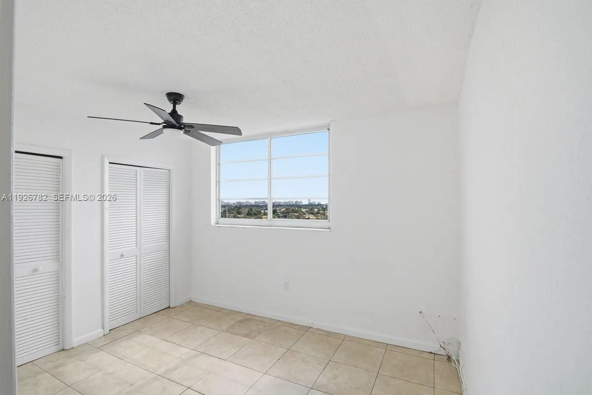 5050 Nw 7th St 806, Miami, Florida 33126, Miami, Florida 33126, 2 Bedrooms Bedrooms, ,2 BathroomsBathrooms,Residential Lease,For Rent,5050 Nw 7th St 806, Miami, Florida 33126,A11926782