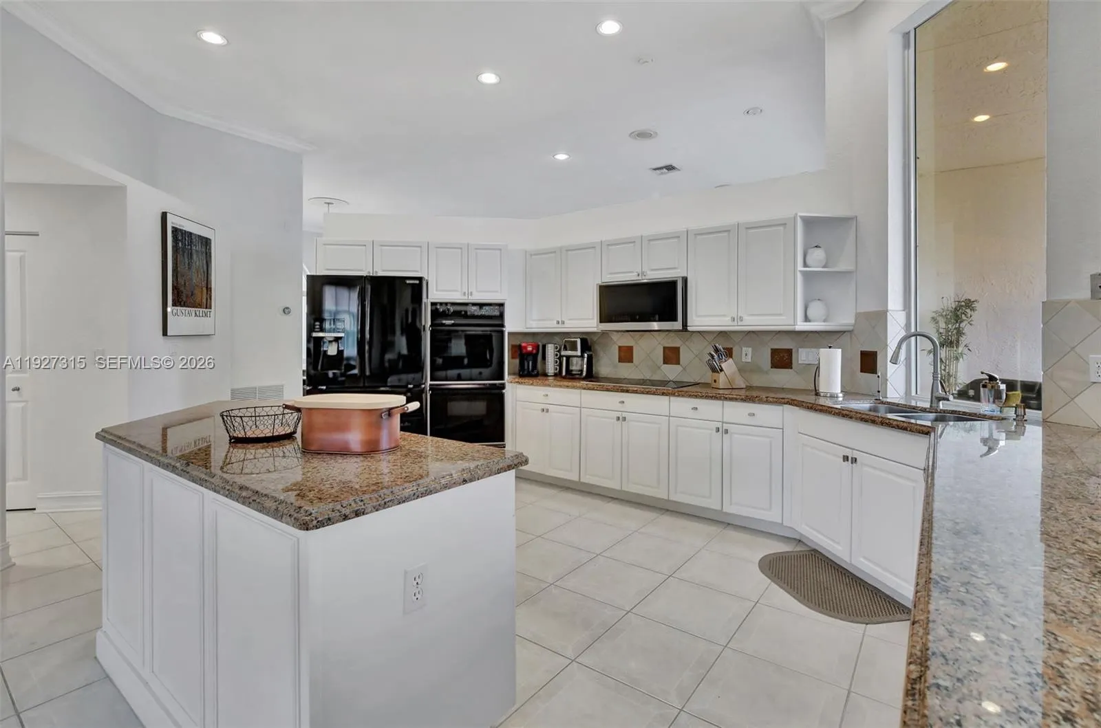 2922 Medinah, Weston, Florida 33332, Weston, Florida 33332, 6 Bedrooms Bedrooms, ,3 BathroomsBathrooms,Residential Lease,For Rent,2922 Medinah, Weston, Florida 33332,A11927315