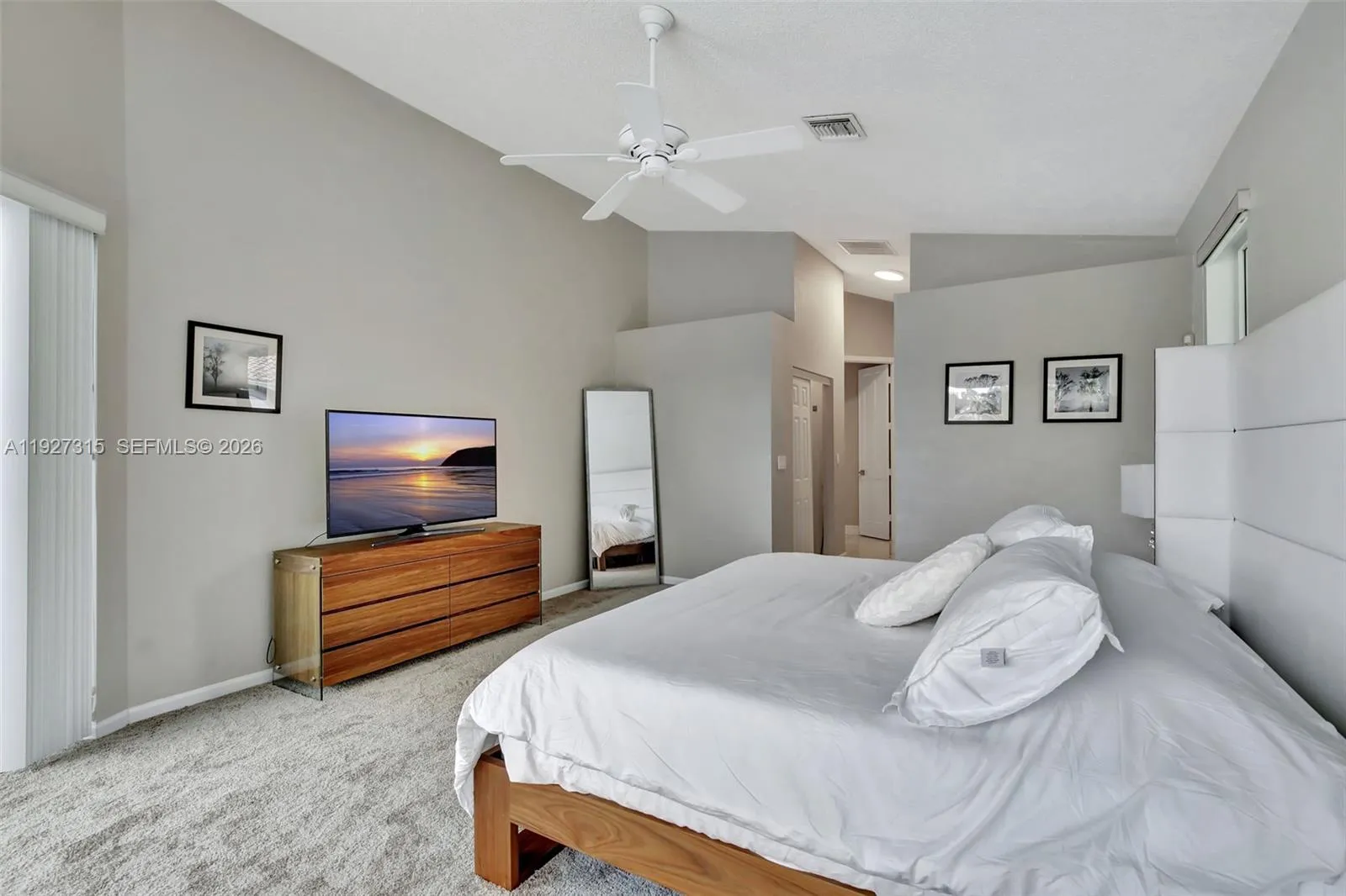 2922 Medinah, Weston, Florida 33332, Weston, Florida 33332, 6 Bedrooms Bedrooms, ,3 BathroomsBathrooms,Residential Lease,For Rent,2922 Medinah, Weston, Florida 33332,A11927315