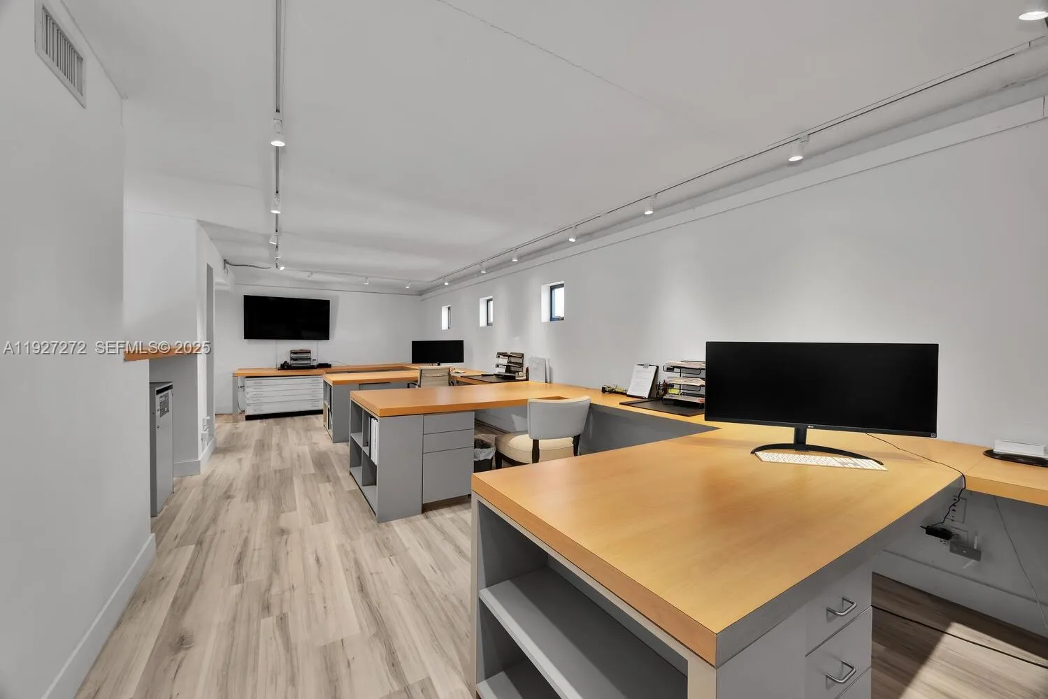 133 Grand Ave A, Coral Gables, Florida 33133, Coral Gables, Florida 33133, ,Commercial Lease,For Rent,133 Grand Ave A, Coral Gables, Florida 33133,A11927272