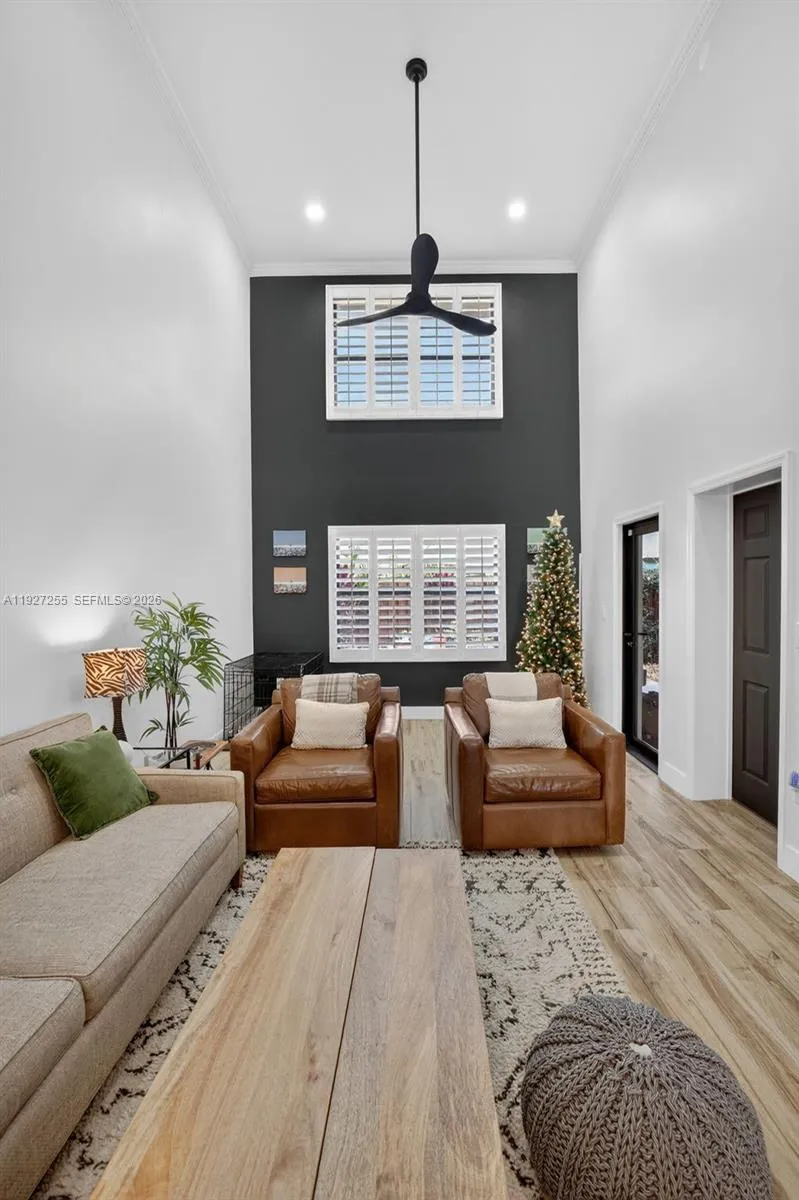 237 City View Dr 237, Fort Lauderdale, Florida 333, Fort Lauderdale, Florida 33311, 3 Bedrooms Bedrooms, 7 Rooms Rooms,2 BathroomsBathrooms,Residential,For Sale,237 City View Dr 237, Fort Lauderdale, Florida 333,A11927255