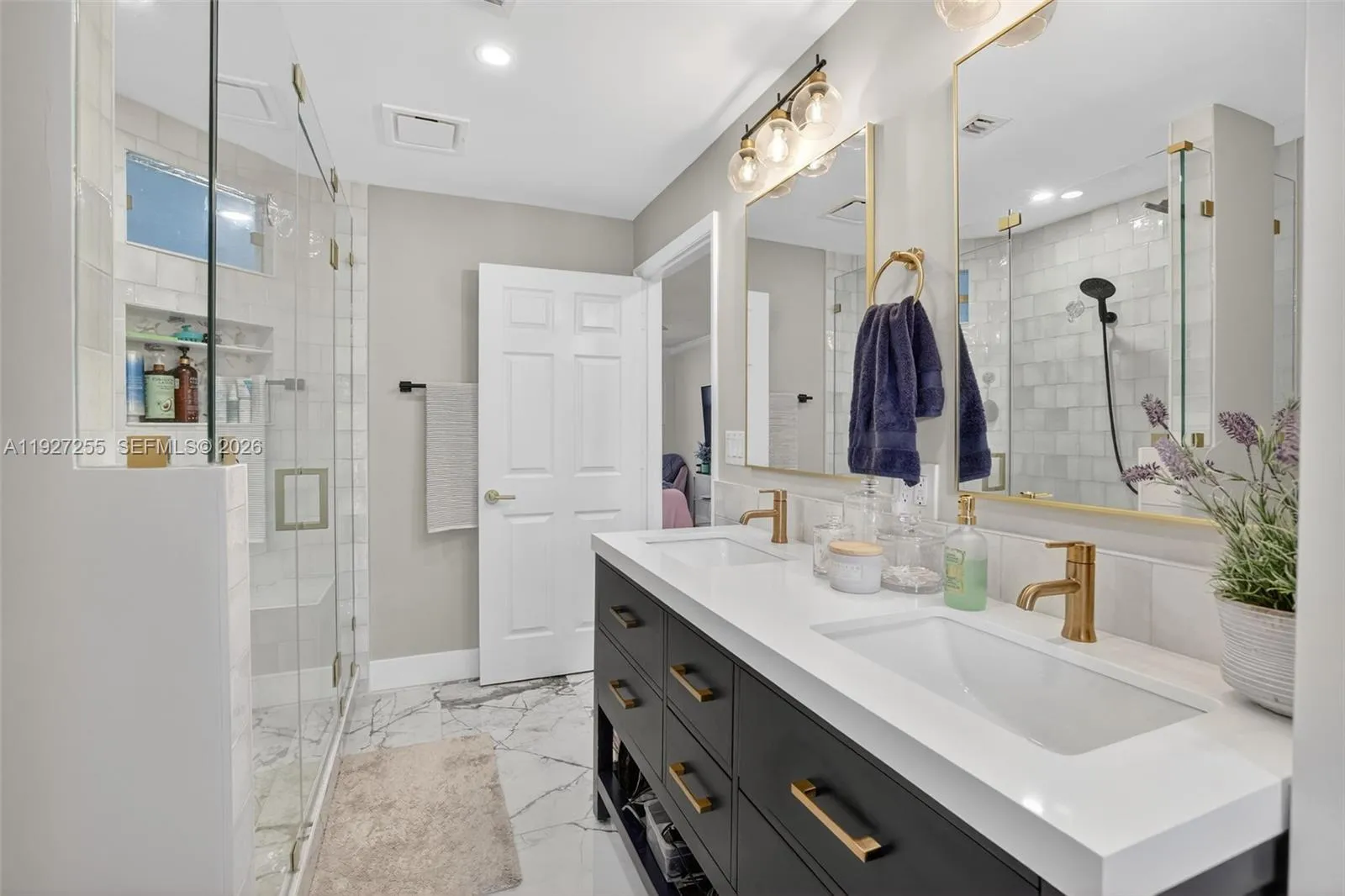 237 City View Dr 237, Fort Lauderdale, Florida 333, Fort Lauderdale, Florida 33311, 3 Bedrooms Bedrooms, 7 Rooms Rooms,2 BathroomsBathrooms,Residential,For Sale,237 City View Dr 237, Fort Lauderdale, Florida 333,A11927255