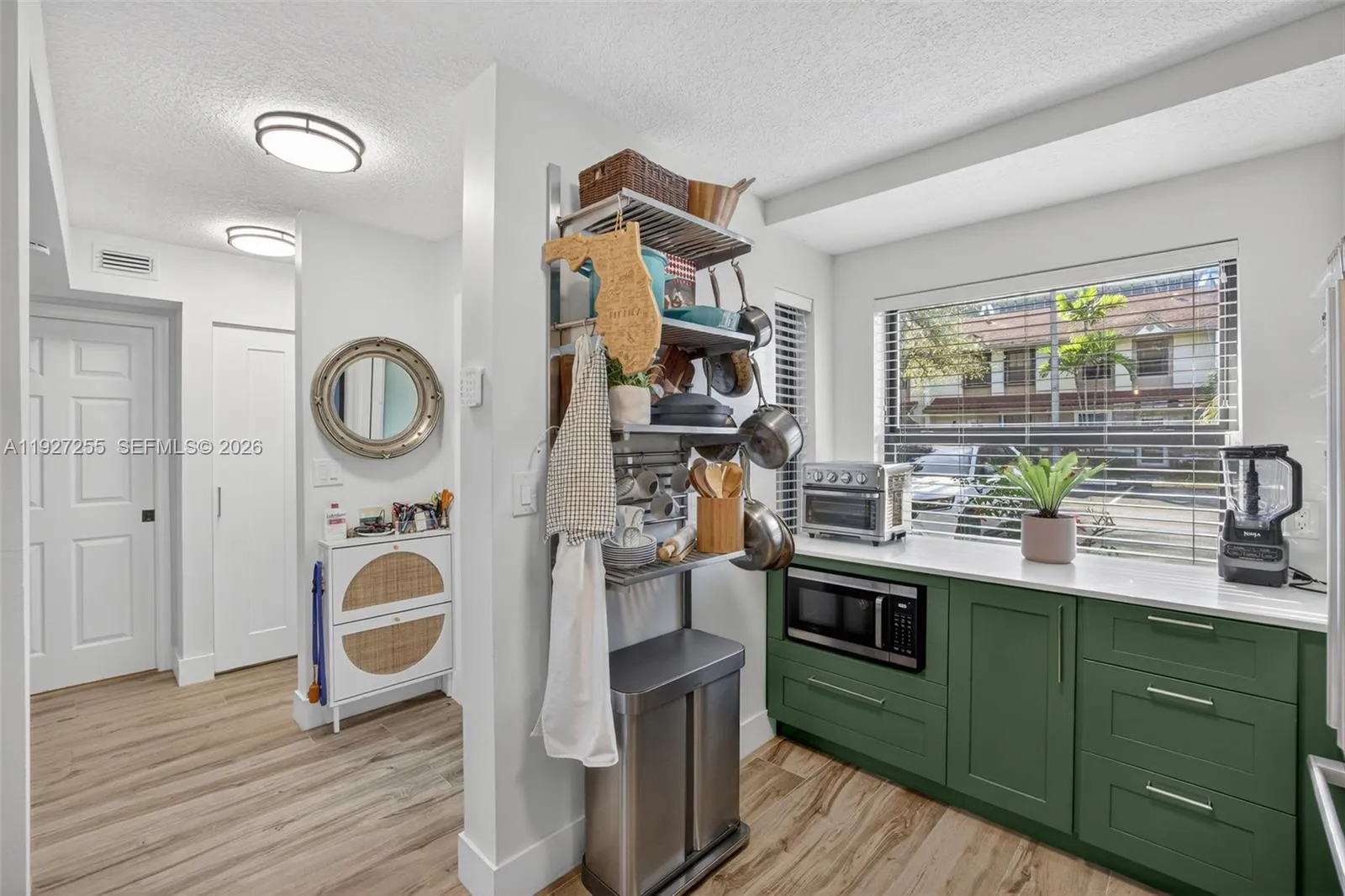 237 City View Dr 237, Fort Lauderdale, Florida 333, Fort Lauderdale, Florida 33311, 3 Bedrooms Bedrooms, 7 Rooms Rooms,2 BathroomsBathrooms,Residential,For Sale,237 City View Dr 237, Fort Lauderdale, Florida 333,A11927255