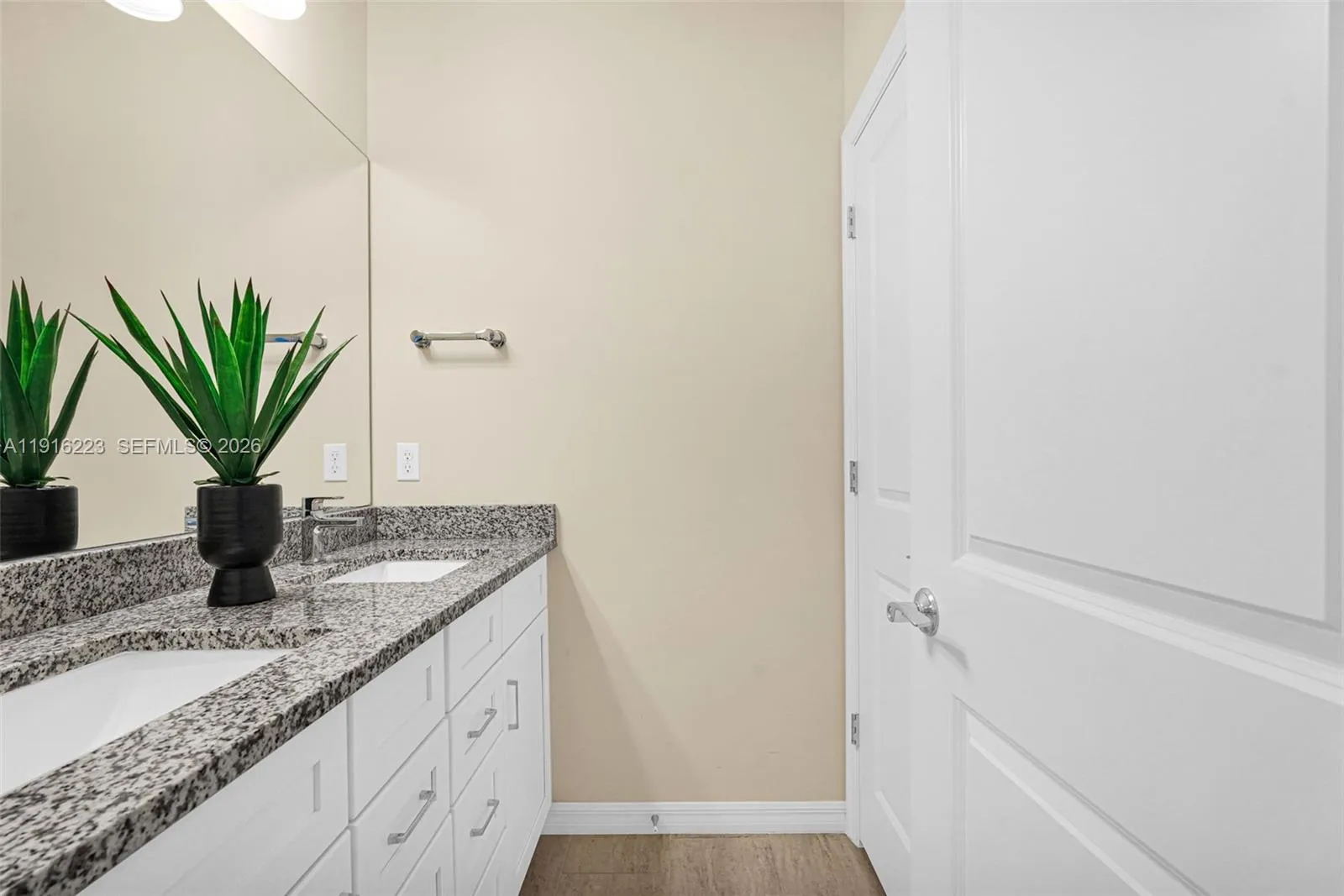 3936 Mahogany Ln, Hollywood, Florida 33021, Hollywood, Florida 33021, 3 Bedrooms Bedrooms, ,2 BathroomsBathrooms,Residential,For Sale,3936 Mahogany Ln, Hollywood, Florida 33021,A11916223