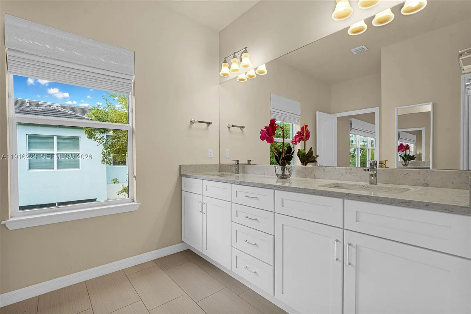 3936 Mahogany Ln, Hollywood, Florida 33021, Hollywood, Florida 33021, 3 Bedrooms Bedrooms, ,2 BathroomsBathrooms,Residential,For Sale,3936 Mahogany Ln, Hollywood, Florida 33021,A11916223