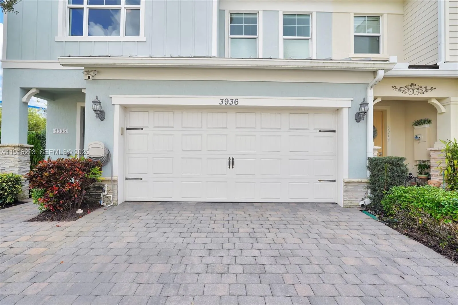 3936 Mahogany Ln, Hollywood, Florida 33021, Hollywood, Florida 33021, 3 Bedrooms Bedrooms, ,2 BathroomsBathrooms,Residential,For Sale,3936 Mahogany Ln, Hollywood, Florida 33021,A11916223