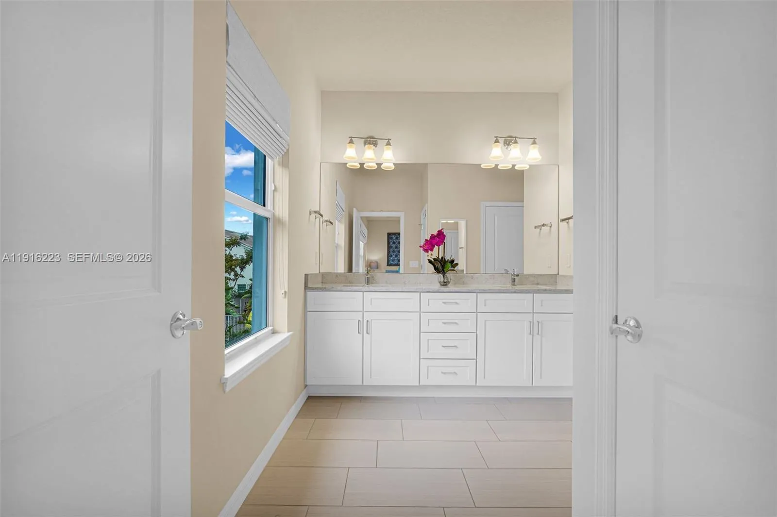 3936 Mahogany Ln, Hollywood, Florida 33021, Hollywood, Florida 33021, 3 Bedrooms Bedrooms, ,2 BathroomsBathrooms,Residential,For Sale,3936 Mahogany Ln, Hollywood, Florida 33021,A11916223