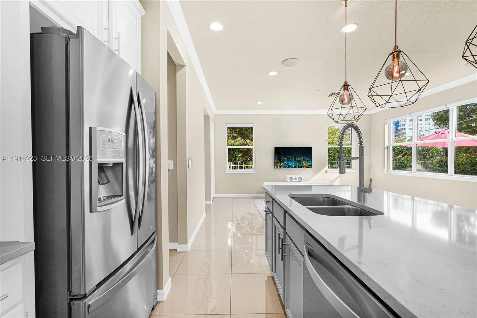 3936 Mahogany Ln, Hollywood, Florida 33021, Hollywood, Florida 33021, 3 Bedrooms Bedrooms, ,2 BathroomsBathrooms,Residential,For Sale,3936 Mahogany Ln, Hollywood, Florida 33021,A11916223