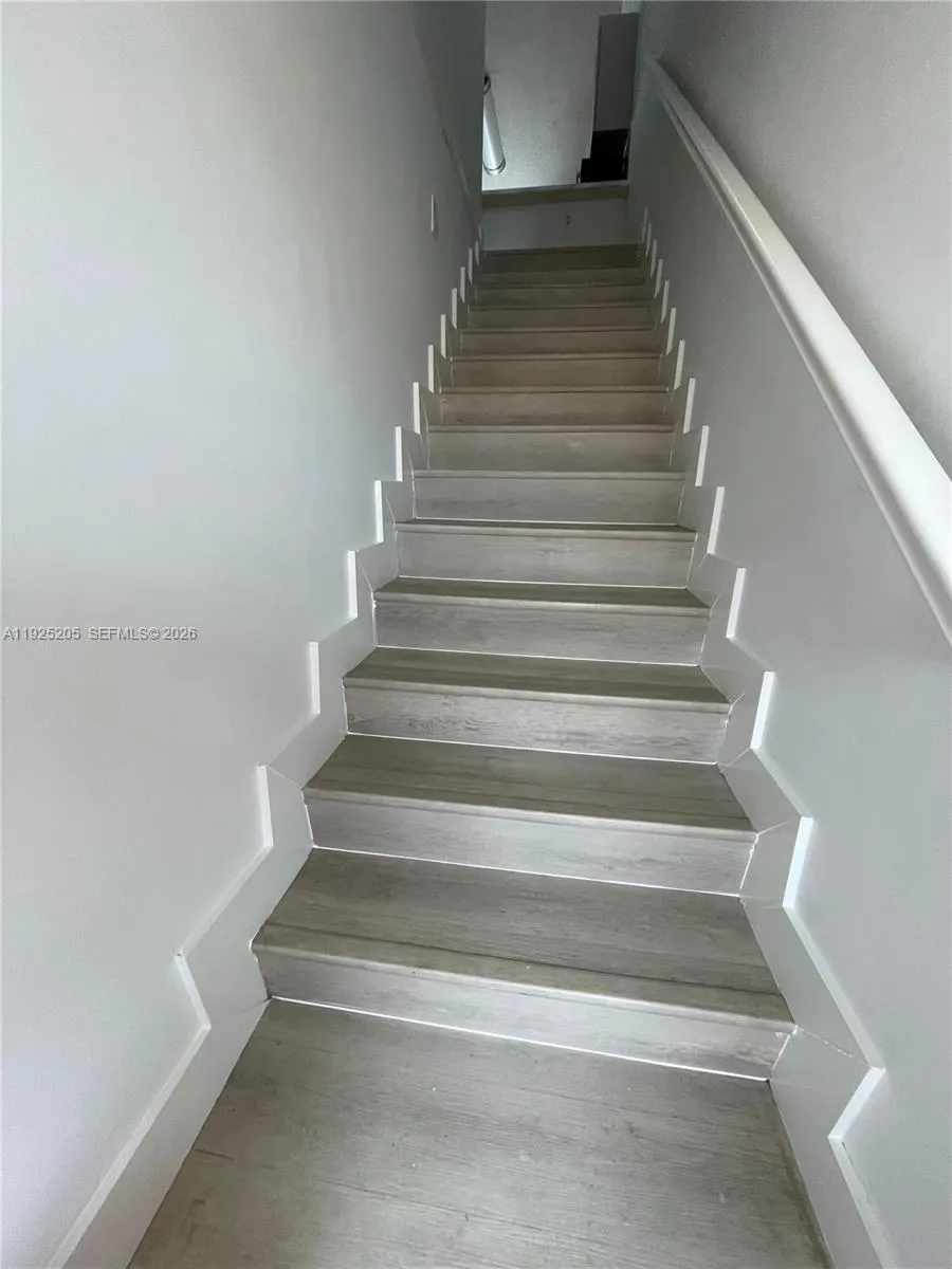 3375 W 76th St 211, Hialeah, Florida 33018, Hialeah, Florida 33018, 2 Bedrooms Bedrooms, ,2 BathroomsBathrooms,Residential,For Sale,3375 W 76th St 211, Hialeah, Florida 33018,A11925205