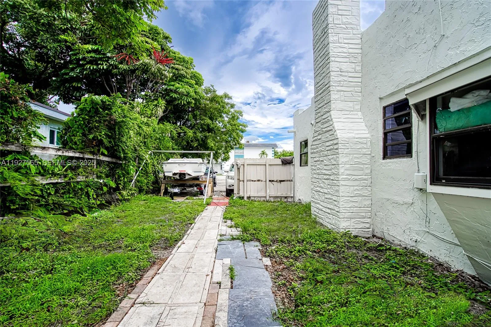 2516 Cleveland St, Hollywood, Florida 33020, Hollywood, Florida 33020, ,Residential Income,For Sale,2516 Cleveland St, Hollywood, Florida 33020,A11927565