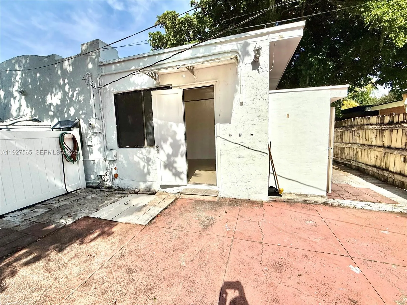 2516 Cleveland St, Hollywood, Florida 33020, Hollywood, Florida 33020, ,Residential Income,For Sale,2516 Cleveland St, Hollywood, Florida 33020,A11927565