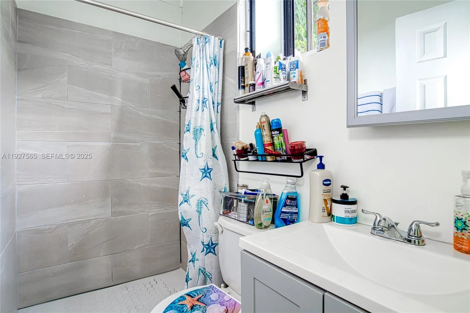 2516 Cleveland St, Hollywood, Florida 33020, Hollywood, Florida 33020, ,Residential Income,For Sale,2516 Cleveland St, Hollywood, Florida 33020,A11927565