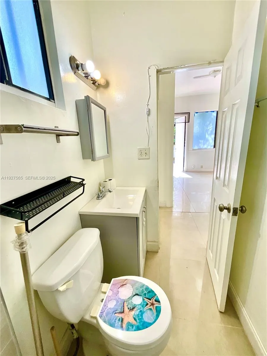 2516 Cleveland St, Hollywood, Florida 33020, Hollywood, Florida 33020, ,Residential Income,For Sale,2516 Cleveland St, Hollywood, Florida 33020,A11927565