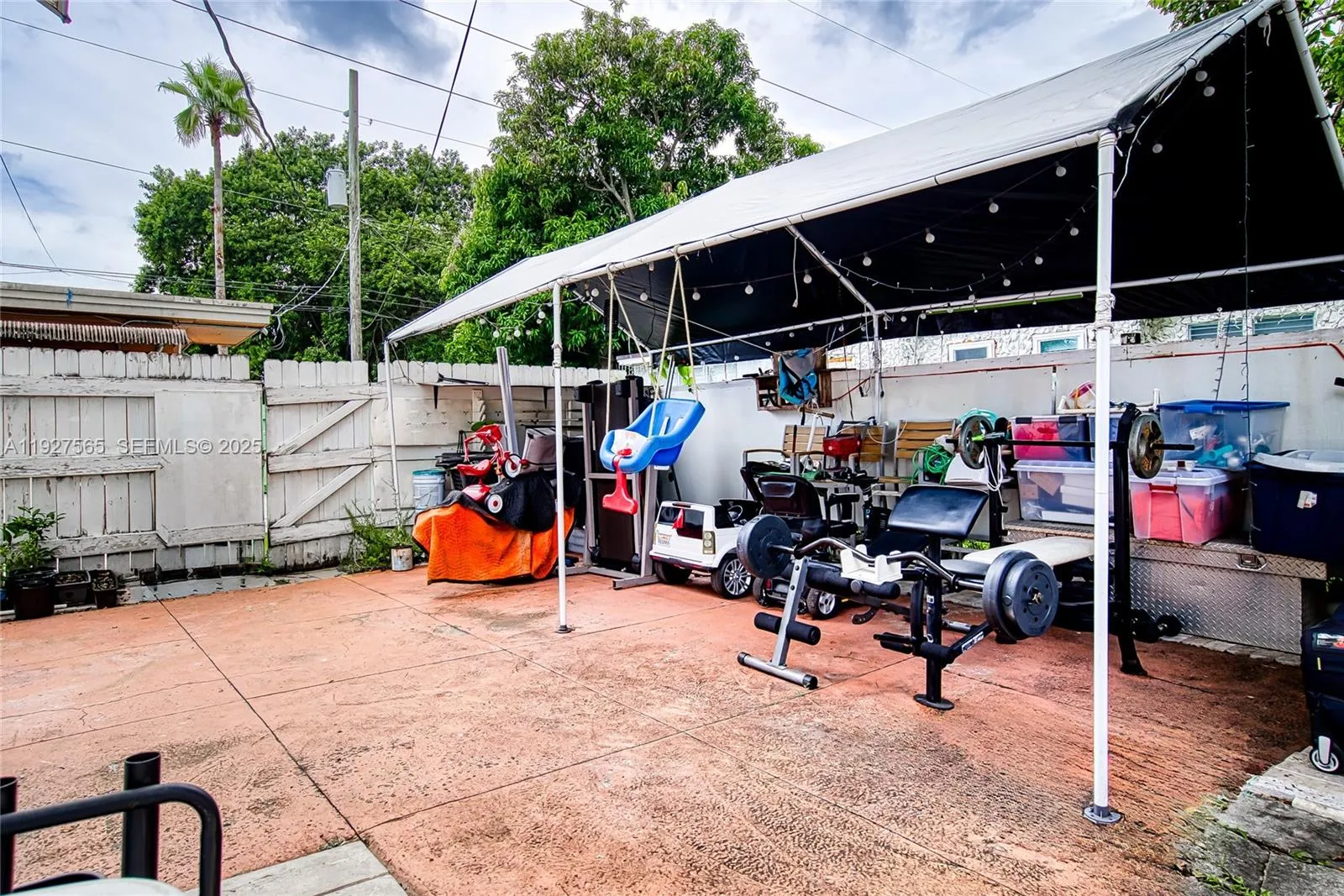 2516 Cleveland St, Hollywood, Florida 33020, Hollywood, Florida 33020, ,Residential Income,For Sale,2516 Cleveland St, Hollywood, Florida 33020,A11927565