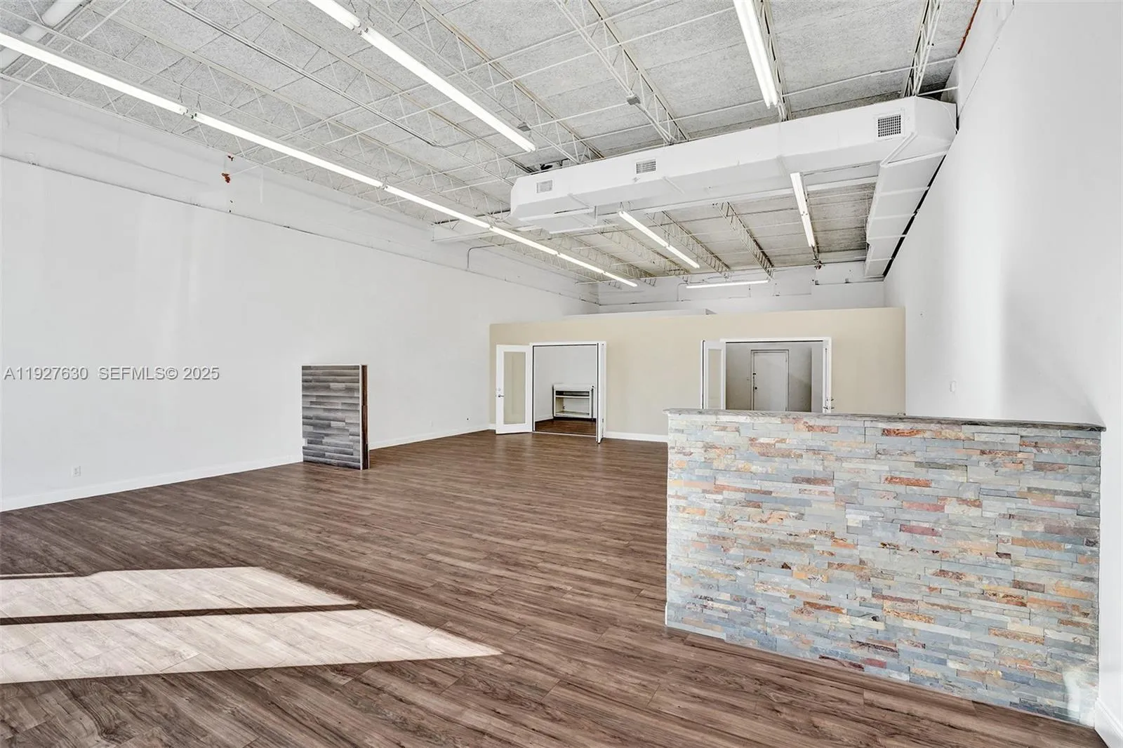 4500 N Dixie Hwy, Oakland Park, Florida 33334, Oakland Park, Florida 33334, ,Commercial Lease,For Rent,4500 N Dixie Hwy, Oakland Park, Florida 33334,A11927630