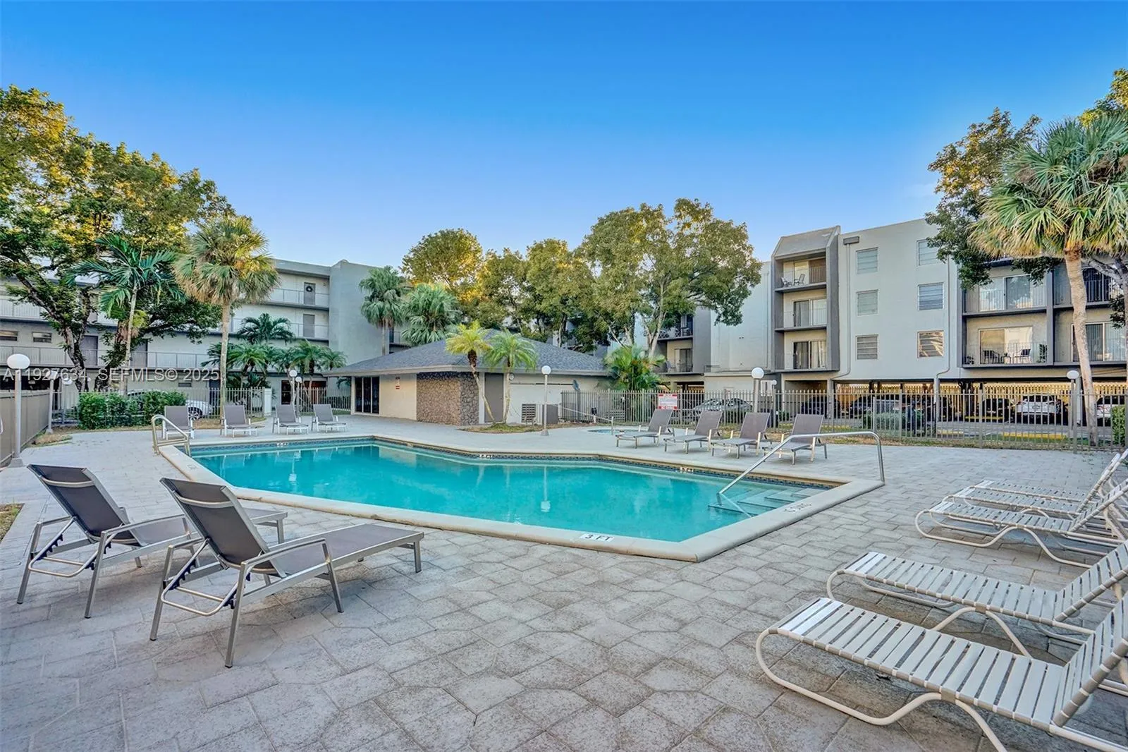 1595 Ne 135th St 334, North Miami, Florida 33161, North Miami, Florida 33161, 1 Bedroom Bedrooms, ,1 BathroomBathrooms,Residential Lease,For Rent,1595 Ne 135th St 334, North Miami, Florida 33161,A11927634