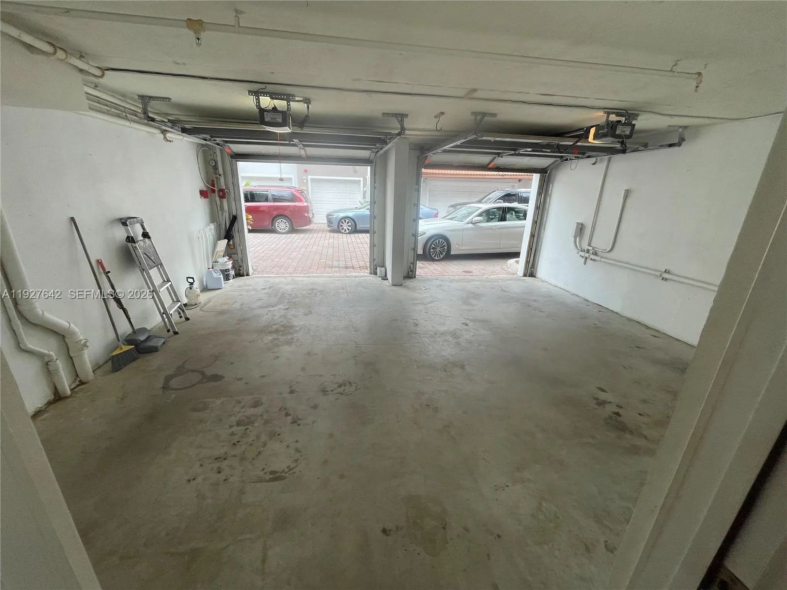 1658 Hayes St 16585, Hollywood, Florida 33020, Hollywood, Florida 33020, 3 Bedrooms Bedrooms, ,2 BathroomsBathrooms,Residential,For Sale,1658 Hayes St 16585, Hollywood, Florida 33020,A11927642