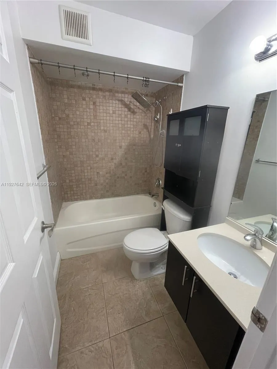 1658 Hayes St 16585, Hollywood, Florida 33020, Hollywood, Florida 33020, 3 Bedrooms Bedrooms, ,2 BathroomsBathrooms,Residential,For Sale,1658 Hayes St 16585, Hollywood, Florida 33020,A11927642
