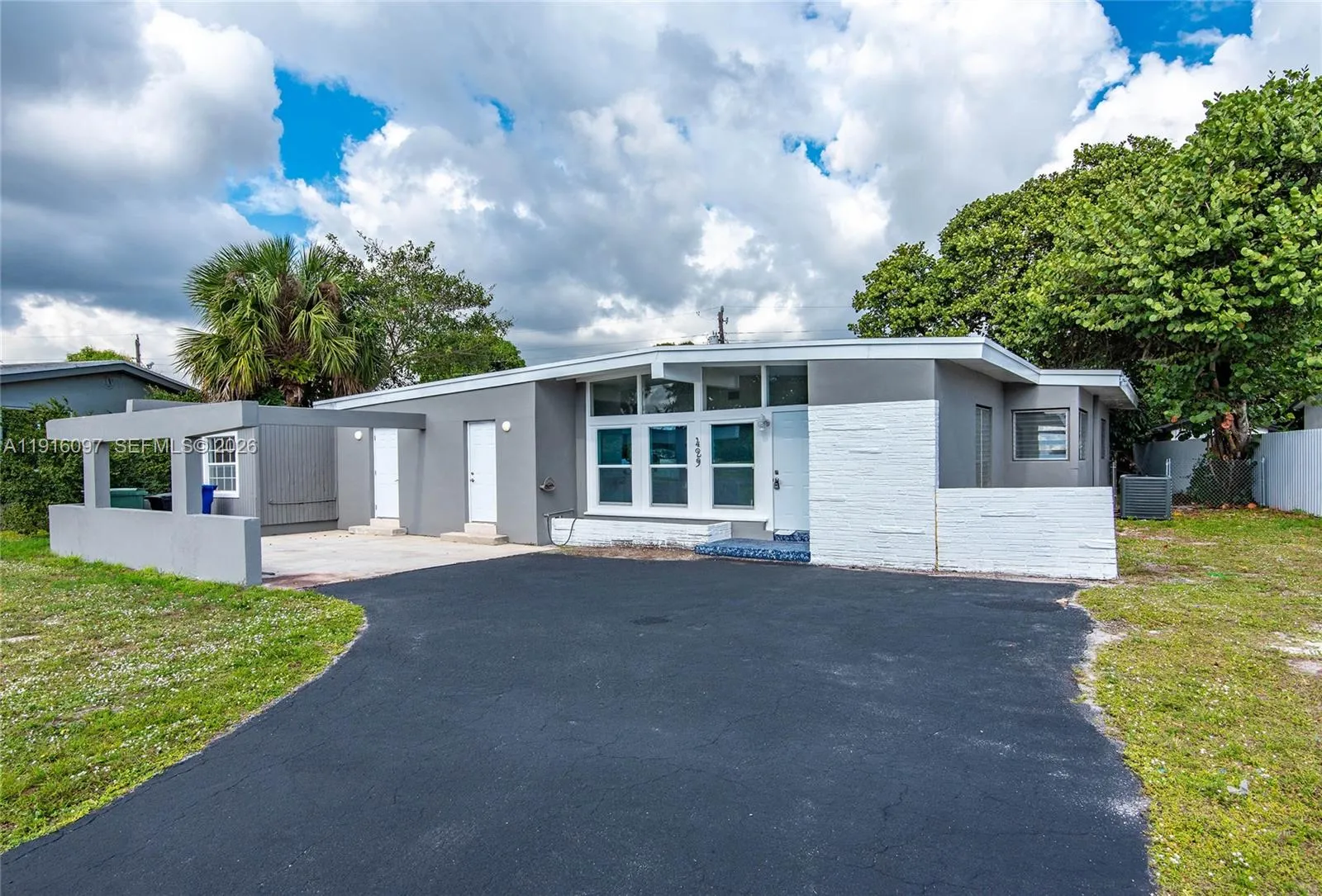 429 W Evanston Cir, Fort Lauderdale, Florida 33312, Fort Lauderdale, Florida 33312, 4 Bedrooms Bedrooms, ,2 BathroomsBathrooms,Residential,For Sale,429 W Evanston Cir, Fort Lauderdale, Florida 33312,A11916097