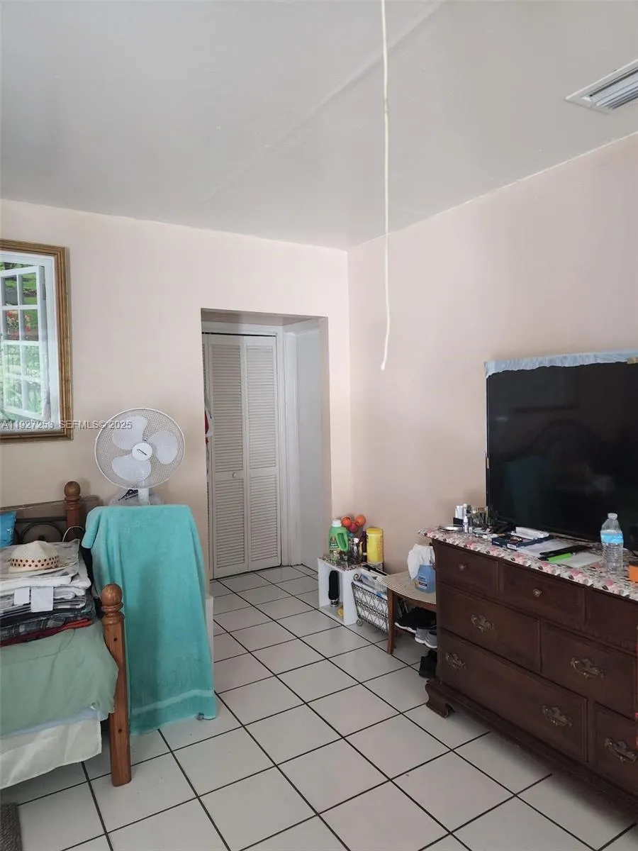 364 Sw 11th St, Miami, Florida 33130, Miami, Florida 33130, ,Residential Income,For Sale,364 Sw 11th St, Miami, Florida 33130,A11927253