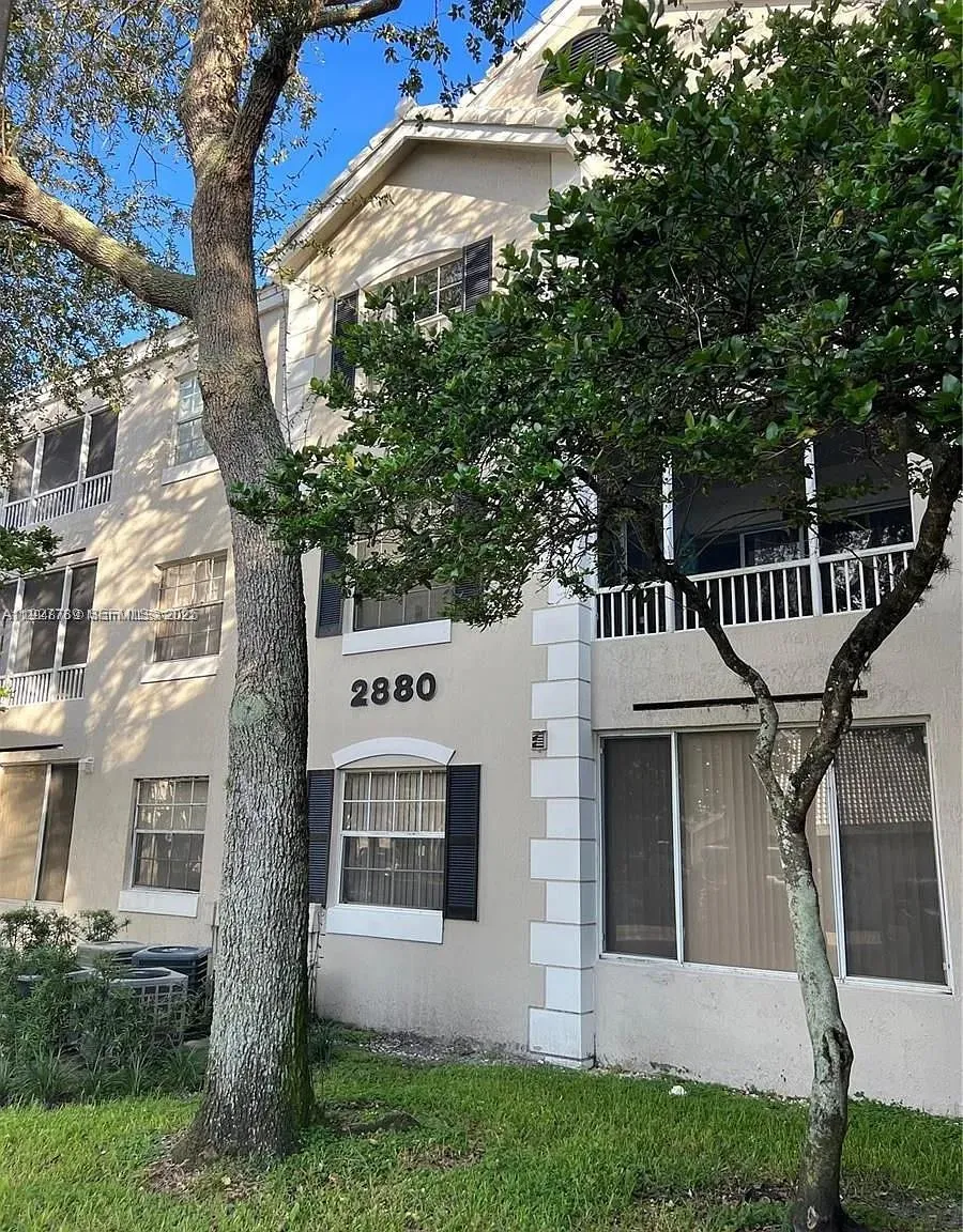 2880 N Oakland Forest Dr 209, Oakland Park, Florid, Oakland Park, Florida 33309, 1 Bedroom Bedrooms, ,1 BathroomBathrooms,Residential Lease,For Rent,2880 N Oakland Forest Dr 209, Oakland Park, Florid,A11927789