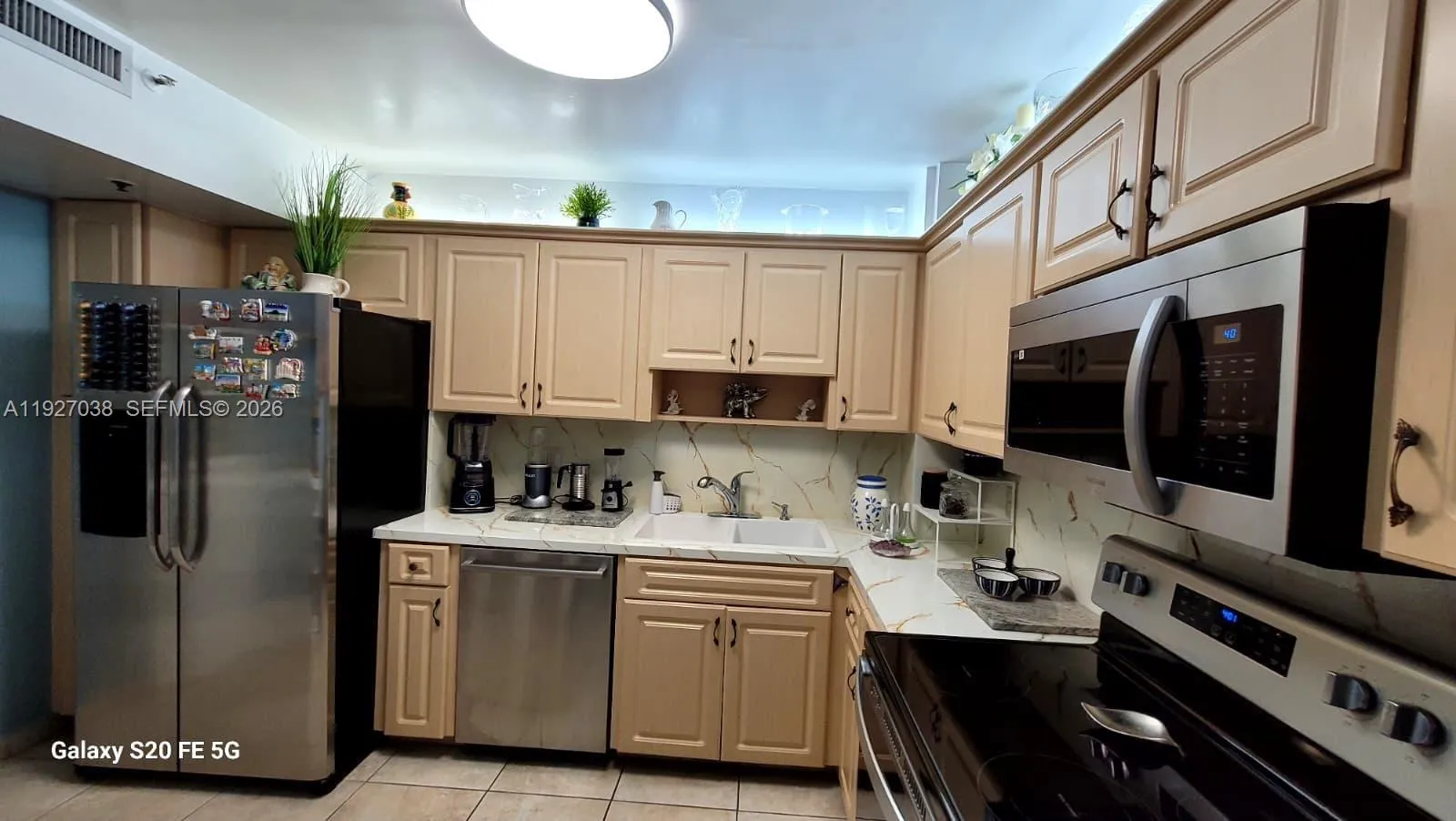 4001 Hillcrest Dr 705, Hollywood, Florida 33021, Hollywood, Florida 33021, 2 Bedrooms Bedrooms, ,2 BathroomsBathrooms,Residential,For Sale,4001 Hillcrest Dr 705, Hollywood, Florida 33021,A11927038