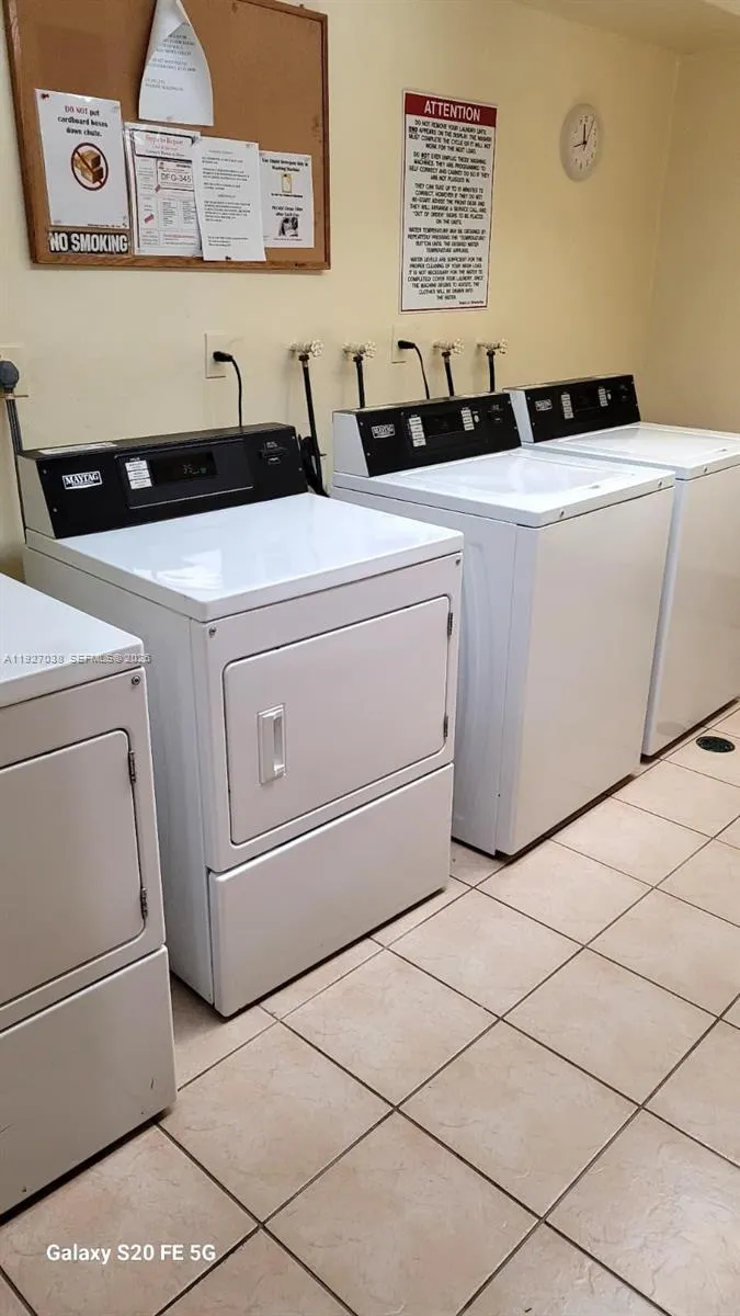 4001 Hillcrest Dr 705, Hollywood, Florida 33021, Hollywood, Florida 33021, 2 Bedrooms Bedrooms, ,2 BathroomsBathrooms,Residential,For Sale,4001 Hillcrest Dr 705, Hollywood, Florida 33021,A11927038