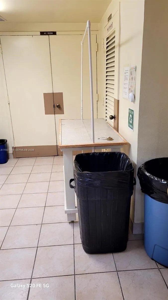 4001 Hillcrest Dr 705, Hollywood, Florida 33021, Hollywood, Florida 33021, 2 Bedrooms Bedrooms, ,2 BathroomsBathrooms,Residential,For Sale,4001 Hillcrest Dr 705, Hollywood, Florida 33021,A11927038