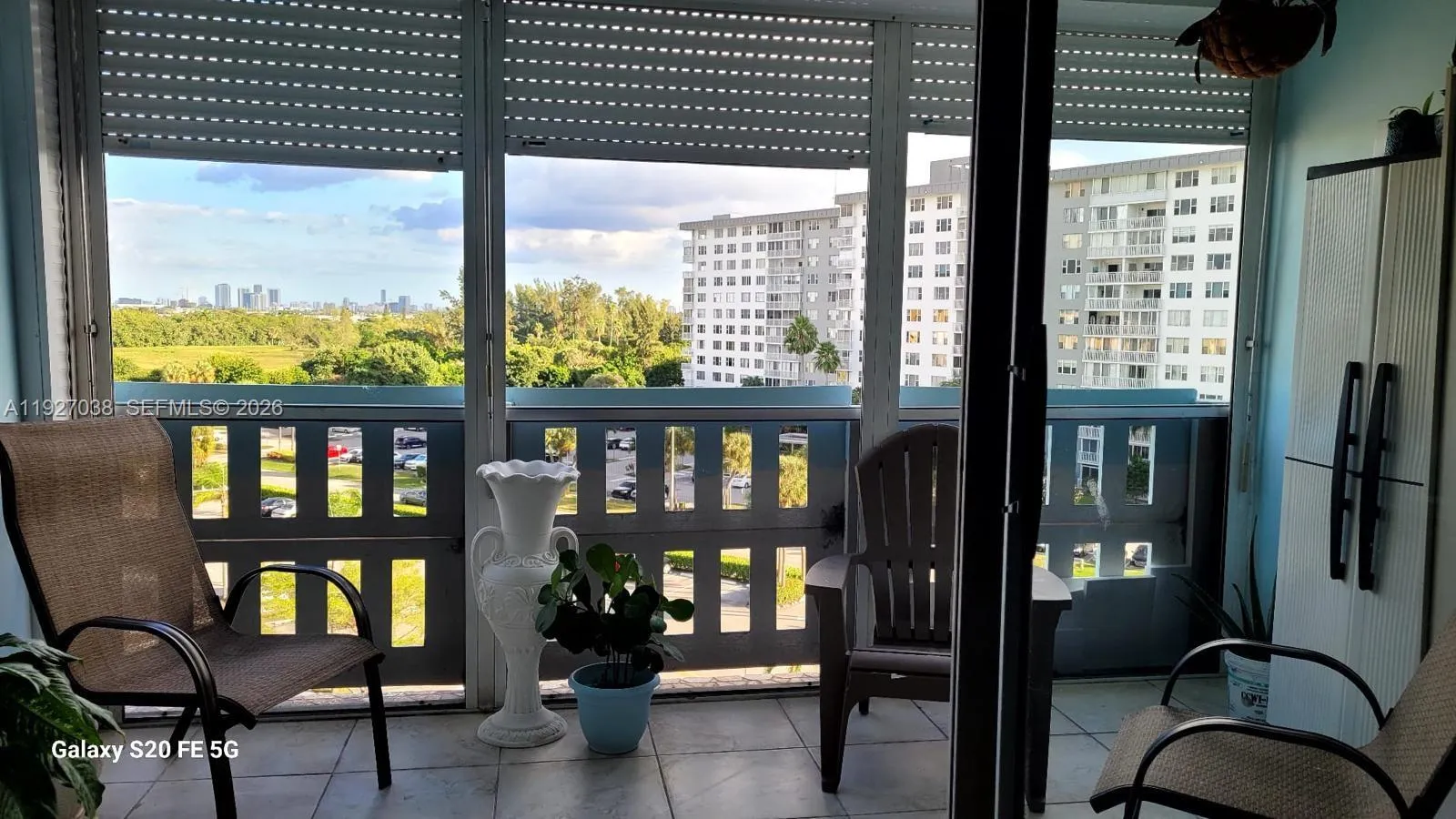 4001 Hillcrest Dr 705, Hollywood, Florida 33021, Hollywood, Florida 33021, 2 Bedrooms Bedrooms, ,2 BathroomsBathrooms,Residential,For Sale,4001 Hillcrest Dr 705, Hollywood, Florida 33021,A11927038