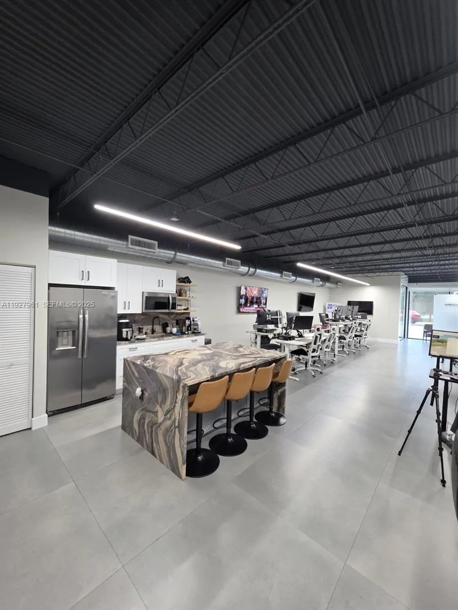 2429 Davie Blvd, Fort Lauderdale, Florida 33312, Fort Lauderdale, Florida 33312, ,Commercial Lease,For Rent,2429 Davie Blvd, Fort Lauderdale, Florida 33312,A11927961