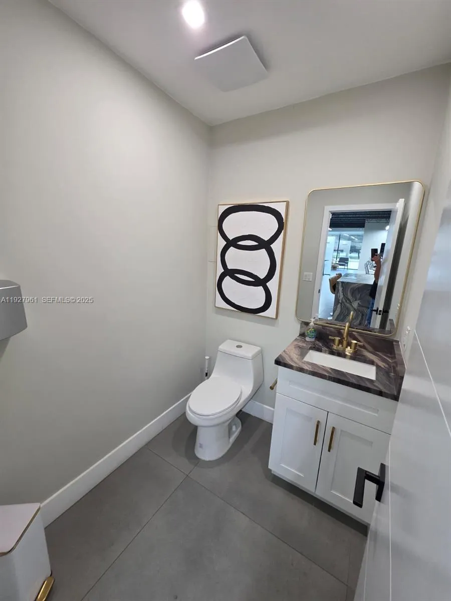 2429 Davie Blvd, Fort Lauderdale, Florida 33312, Fort Lauderdale, Florida 33312, ,Commercial Lease,For Rent,2429 Davie Blvd, Fort Lauderdale, Florida 33312,A11927961