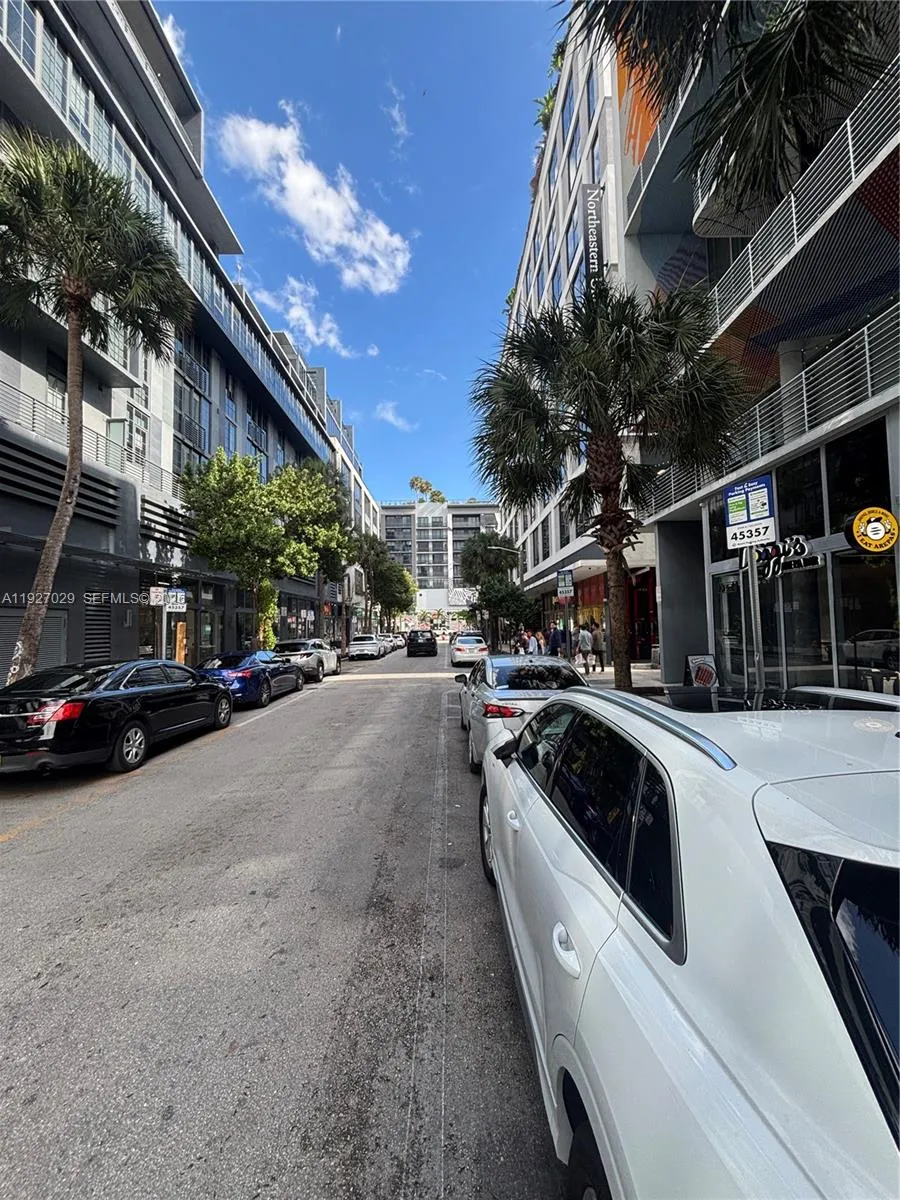 250 Nw 24th St 3c, Miami, Florida 33127, Miami, Florida 33127, 2 Bedrooms Bedrooms, ,2 BathroomsBathrooms,Residential,For Sale,250 Nw 24th St 3c, Miami, Florida 33127,A11927029
