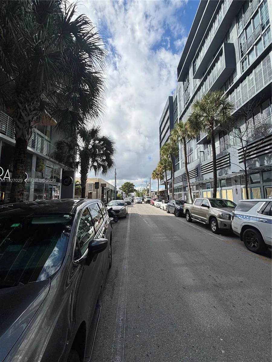 250 Nw 24th St 3c, Miami, Florida 33127, Miami, Florida 33127, 2 Bedrooms Bedrooms, ,2 BathroomsBathrooms,Residential,For Sale,250 Nw 24th St 3c, Miami, Florida 33127,A11927029