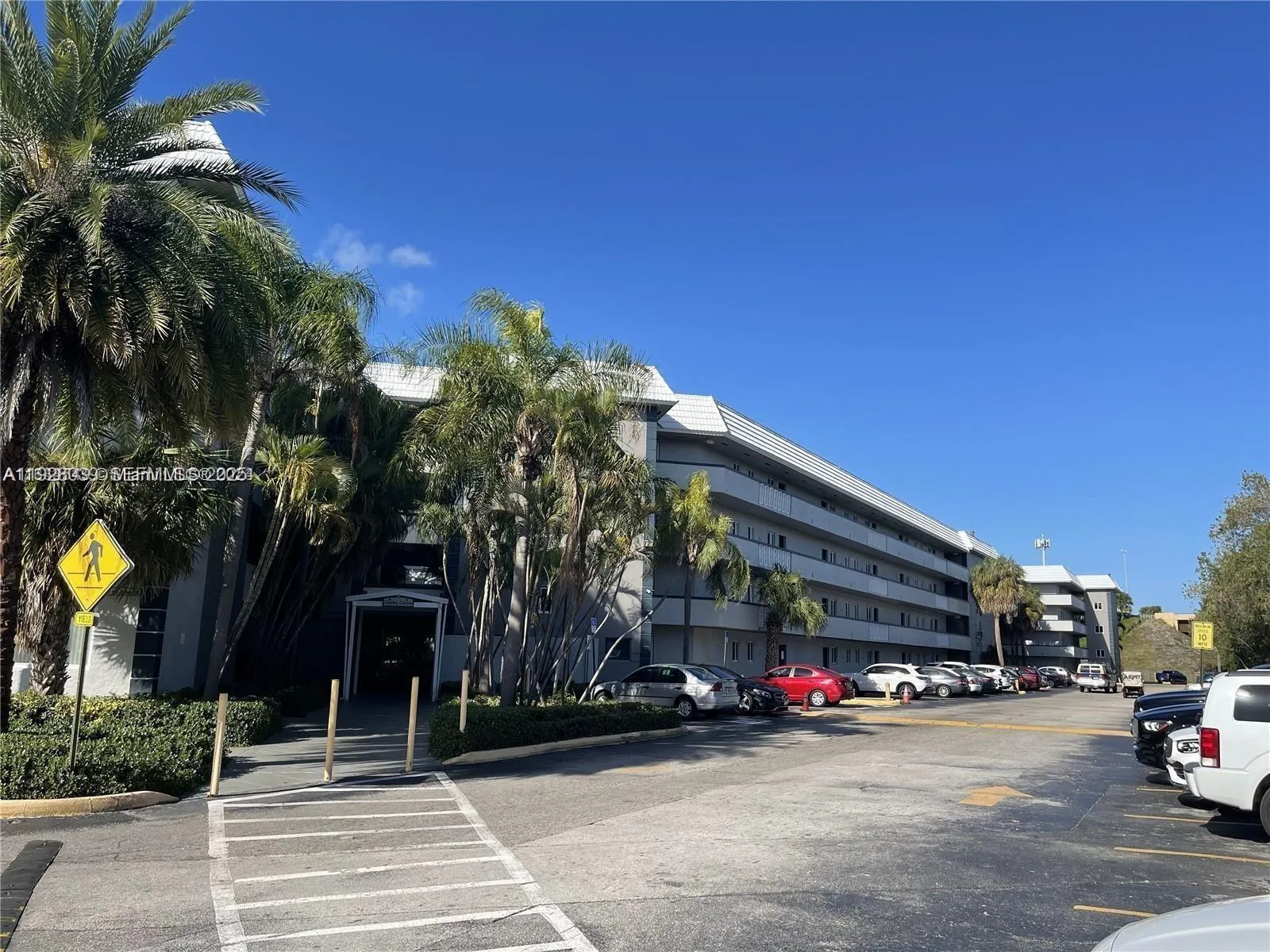 10820 Sw 200th Dr Ofc, Cutler Bay, Florida 33157, Cutler Bay, Florida 33157, 2 Bedrooms Bedrooms, ,1 BathroomBathrooms,Residential Lease,For Rent,10820 Sw 200th Dr Ofc, Cutler Bay, Florida 33157,A11928039 10820 Sw 200th Dr Ofc, Cutler Bay, Florida 33157, Cutler Bay, Florida 33157, 2 Bedrooms Bedrooms, ,1 BathroomBathrooms,Residential Lease,For Rent,10820 Sw 200th Dr Ofc, Cutler Bay, Florida 33157,A11928039