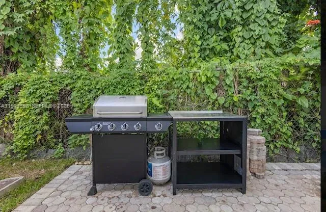 5855 Sw 62nd St 1, Miami, Florida 33143, Miami, Florida 33143, ,1 BathroomBathrooms,Residential Lease,For Rent,5855 Sw 62nd St 1, Miami, Florida 33143,A11927998