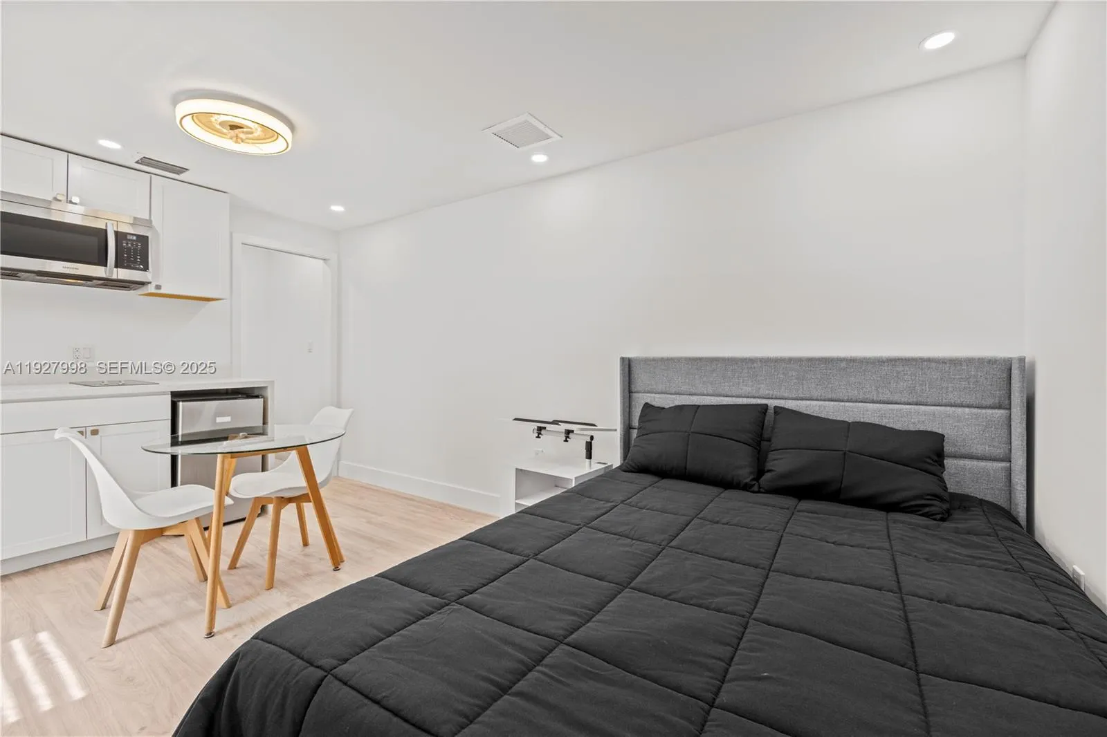 5855 Sw 62nd St 1, Miami, Florida 33143, Miami, Florida 33143, ,1 BathroomBathrooms,Residential Lease,For Rent,5855 Sw 62nd St 1, Miami, Florida 33143,A11927998