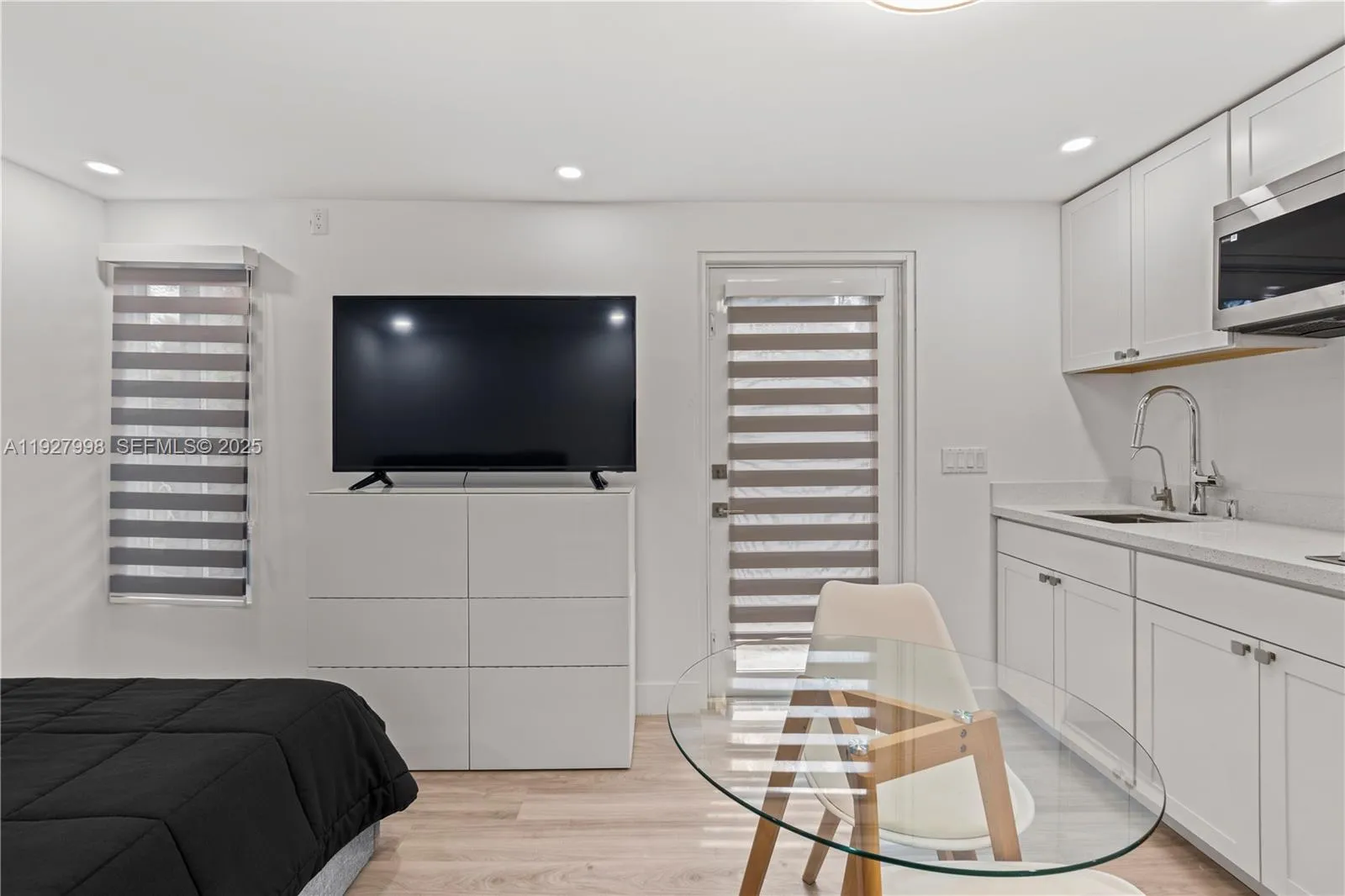 5855 Sw 62nd St 1, Miami, Florida 33143, Miami, Florida 33143, ,1 BathroomBathrooms,Residential Lease,For Rent,5855 Sw 62nd St 1, Miami, Florida 33143,A11927998