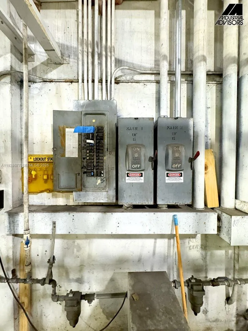 290 W 78th Rd, Hialeah, Florida 33014, Hialeah, Florida 33014, ,Commercial Sale,For Sale,290 W 78th Rd, Hialeah, Florida 33014,A11928077