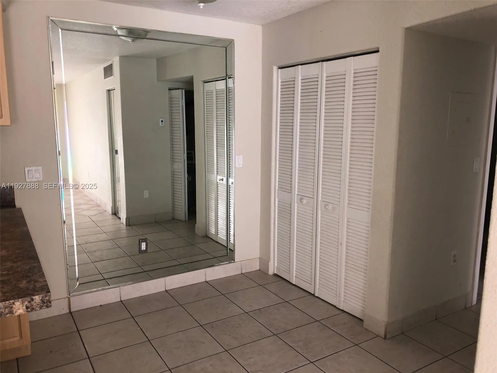 10744 N Kendall Dr M-16, Miami, Florida 33176, Miami, Florida 33176, 1 Bedroom Bedrooms, ,1 BathroomBathrooms,Residential Lease,For Rent,10744 N Kendall Dr M-16, Miami, Florida 33176,A11927888